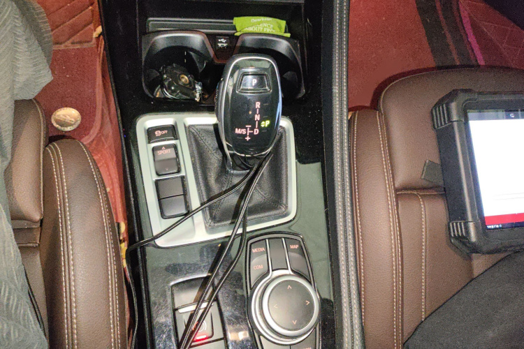 宝马1系 2021款 125i M运动曜夜版局部细节18