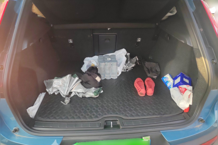 沃尔沃XC40 2023款 B4 四驱智远豪华版中控内饰23