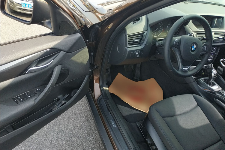 宝马X1 2015款 sDrive18i 领先晋级版中控内饰20