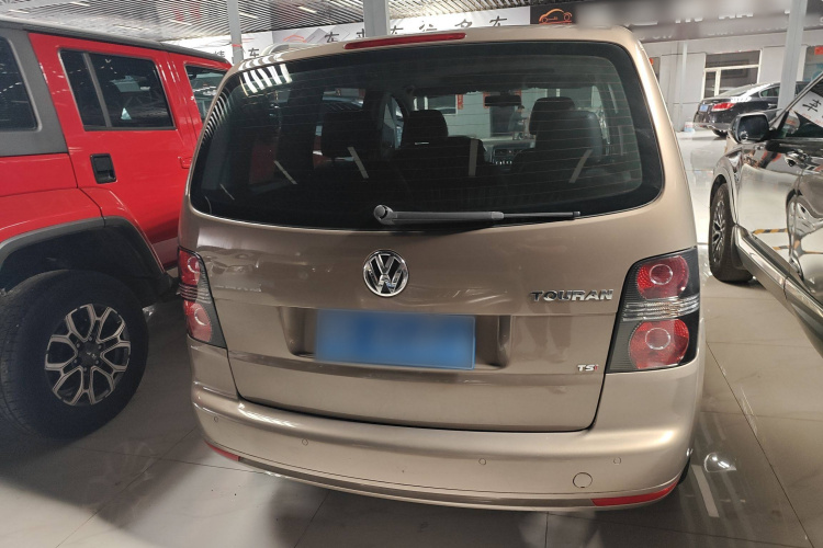 大众 途安 2015款 1.4T DSG舒适版5座车身外观6004