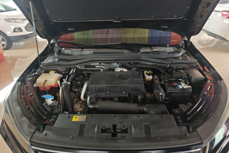 江淮汽车 江淮A5 PLUS 2023款 1.5T 自动尊贵型机舱底盘24