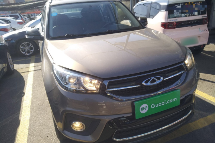 奇瑞 瑞虎3 2018款 1.6L CVT百万全球版车身外观3