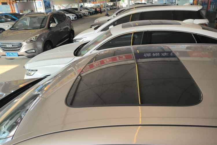 宝马5系 2014款 525Li 豪华设计套装局部细节57