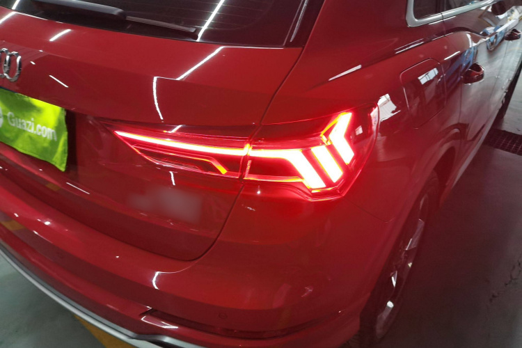 奥迪Q3 2020款 35 TFSI 时尚动感型车身外观9