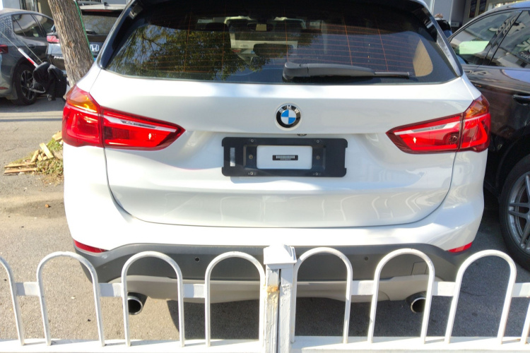 宝马X1 2018款 sDrive20Li 领先型车身外观6