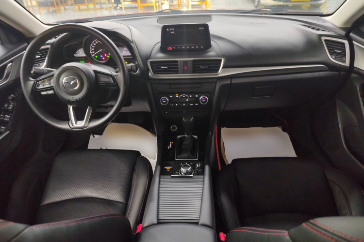 马自达3 昂克赛拉 2019款 云控版 三厢 1.5L 自动豪华型 国VI中控内饰12