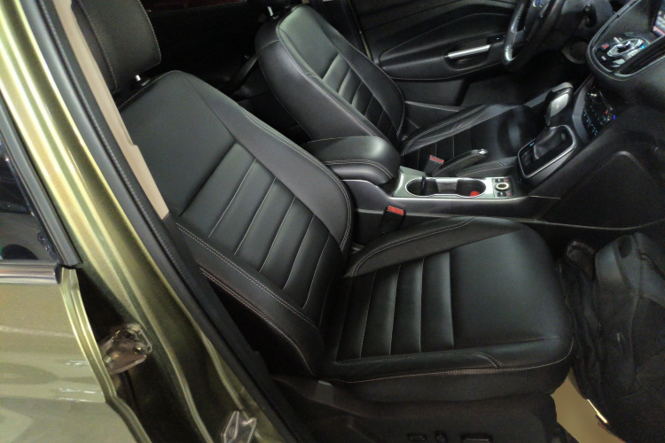 福特 翼虎 2015款 2.0L GTDi 四驱尊贵型局部细节41