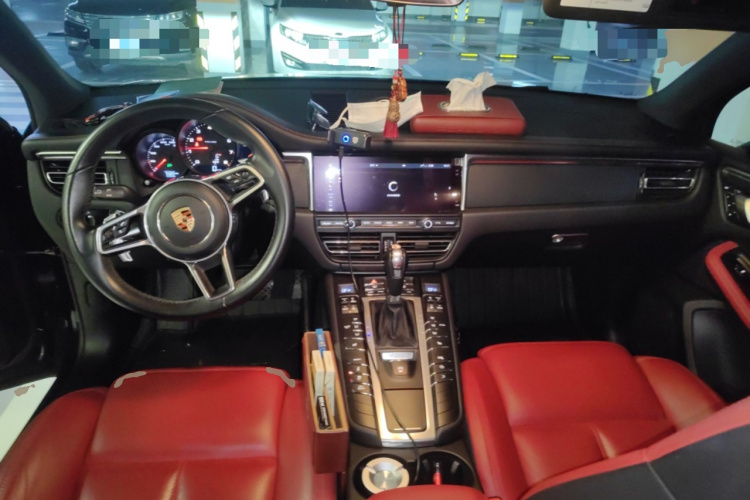 保时捷 2020款 Macan 2.0T中控内饰12