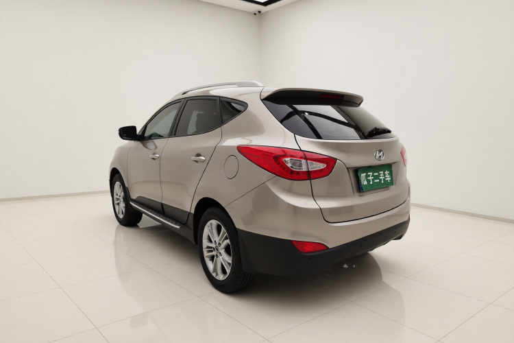北京现代ix35 2013款 2.0L 自动两驱智能型GLS 国V车身外观5