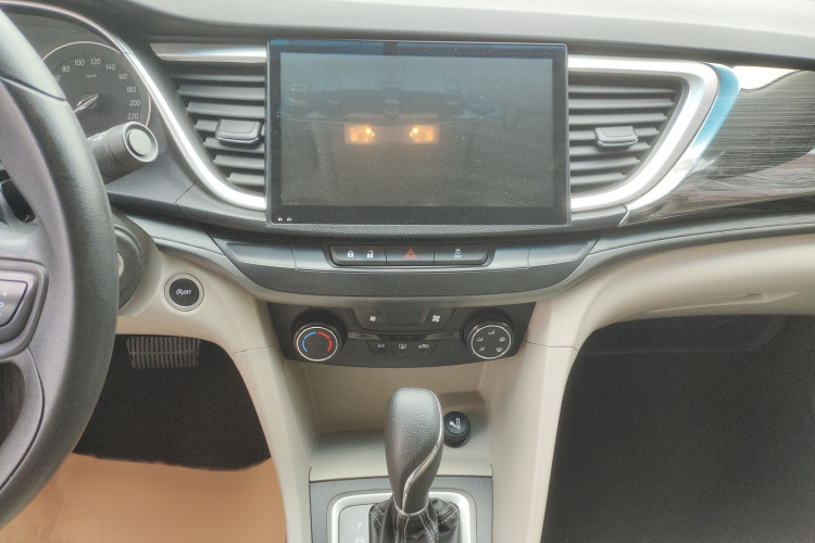 别克 英朗 2017款 15N 自动精英型局部细节9003