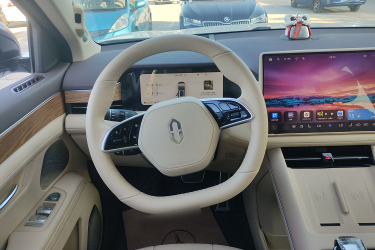 鸿蒙智行 问界M7 2024款 1.5T 智驾四驱Max版 5座中控内饰13