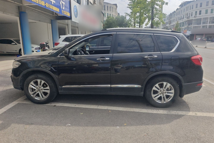 哈弗H6 2013款 运动版 1.5T 手动两驱精英型车身外观4