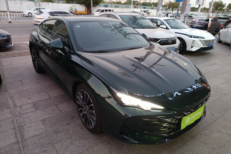 名爵 MG7 2023款 2.0T 自动猎美奢享版车身外观3