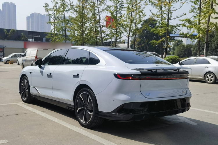 岚图汽车 岚图追光 2023款 四驱长续航版车身外观6007