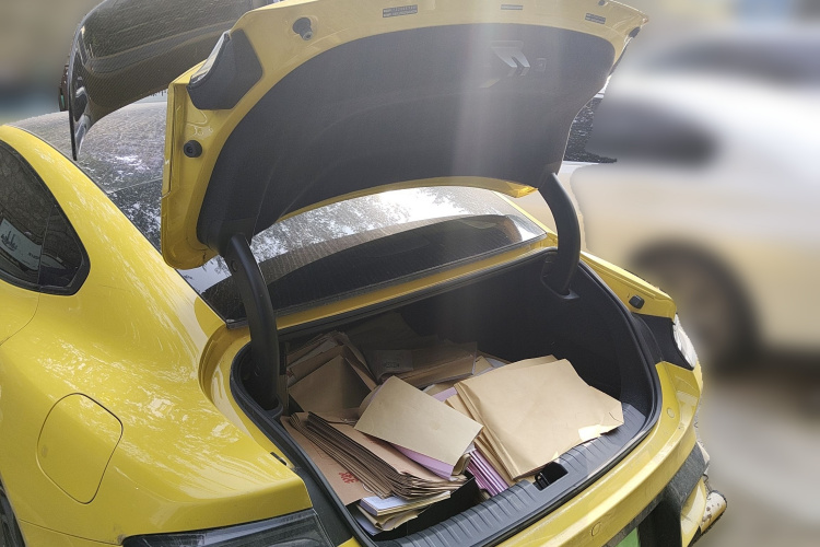 小米汽车 小米SU7 Ultra 2025款 Ultra中控内饰23