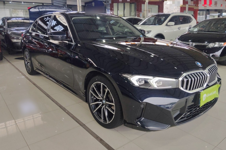 宝马3系 2023款 320Li M运动套装车身外观6002