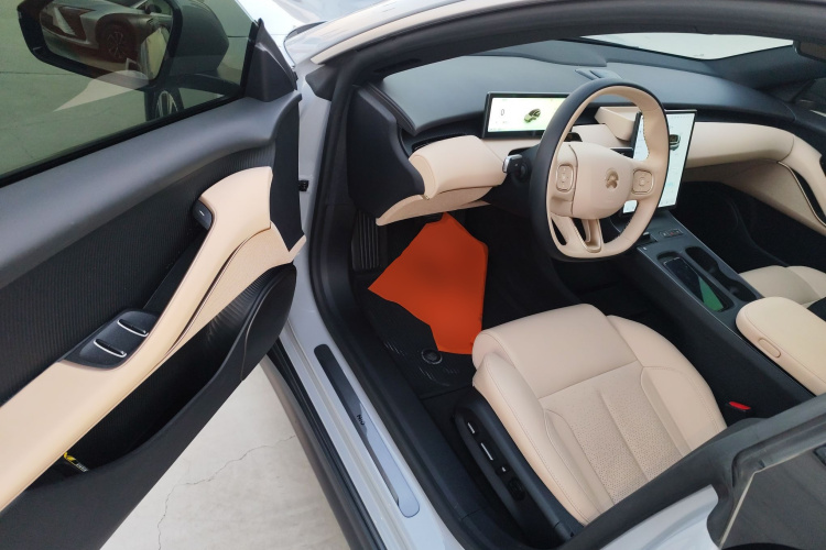 蔚来ET5T 2023款 75kWh Touring中控内饰7003