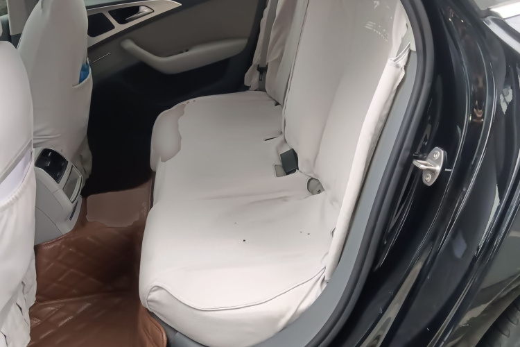 奥迪A6L 2012款 30 FSI 技术型中控内饰7004