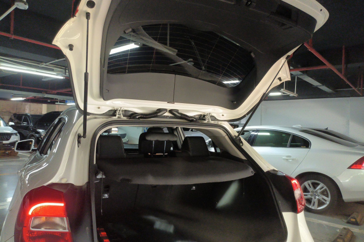 奔驰GLA 2015款 GLA 200 动感型局部细节23