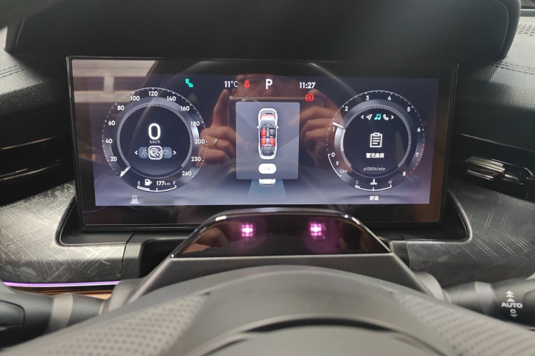 领克09 2021款 2.0T Ultra 六座局部细节14