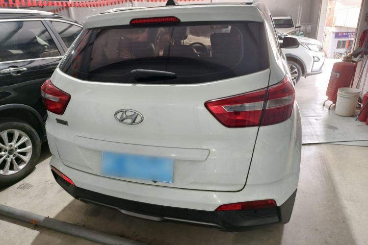 北京现代ix25 2015款 1.6L 自动两驱智能型GLS车身外观6003