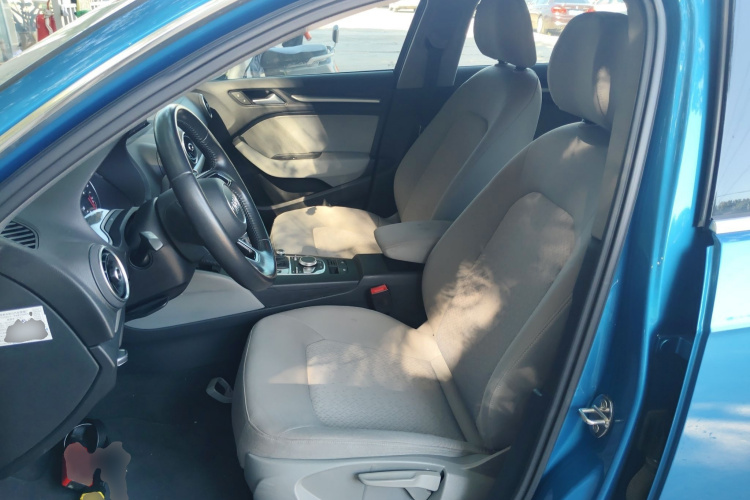 奥迪A3 2017款 Sportback 35 TFSI 进取型局部细节19
