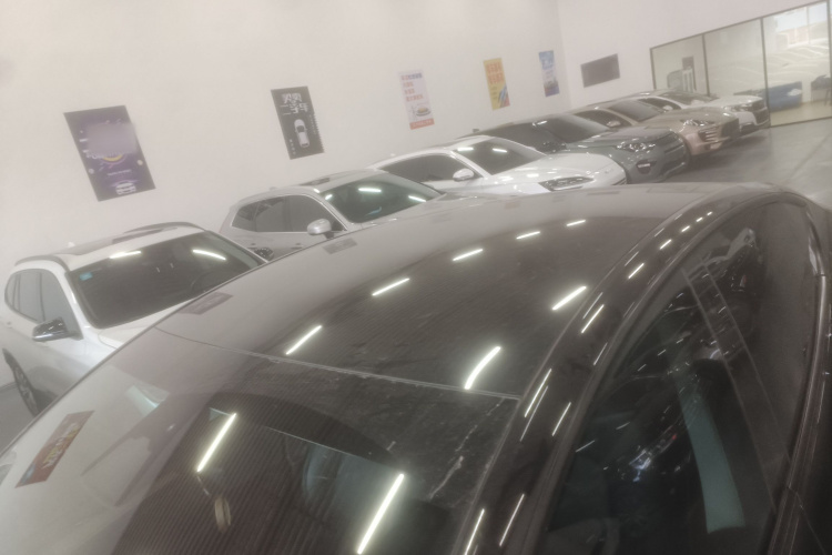 特斯拉 Model Y 2022款 长续航全轮驱动版局部细节57