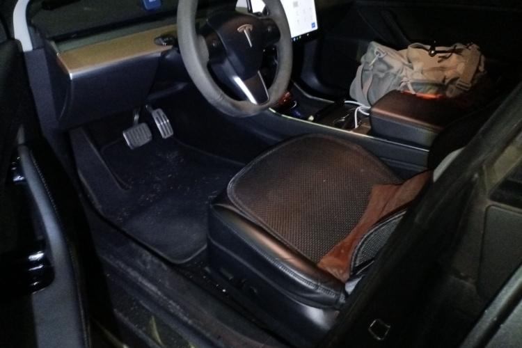 特斯拉 Model 3 2019款 标准续航后驱升级版中控内饰20