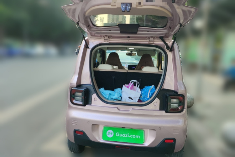 吉利银河 2023款 熊猫mini 200km 耐力熊中控内饰23