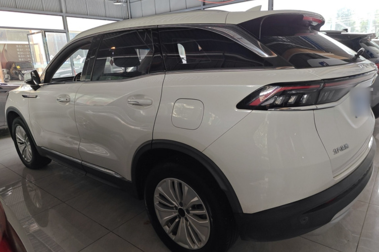 北京汽车 北京X7 2020款 1.5TD DCT致风版车身外观4