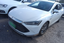 比亚迪 秦PLUS 2024款 荣耀版 DM-i 55KM领先型