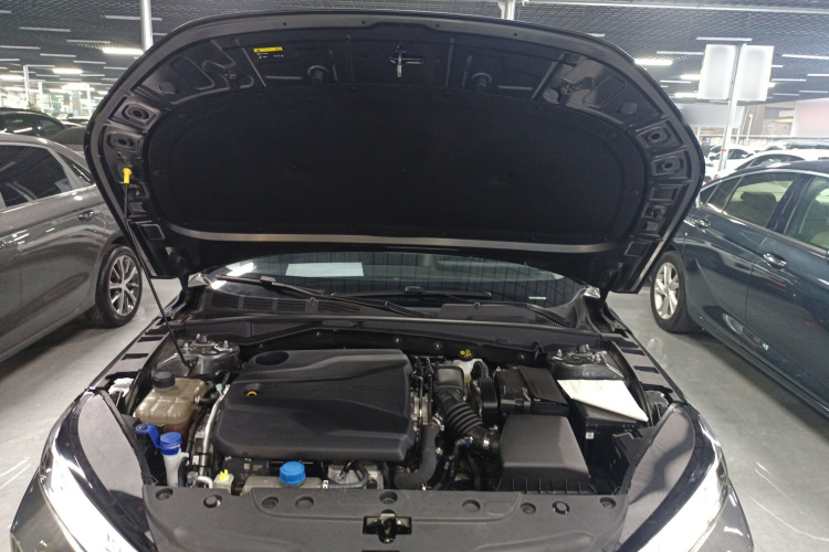 长安 逸动 2024款 1.5T GDI自动 旗舰型机舱底盘24