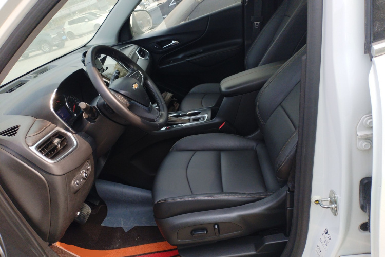 雪佛兰 探界者 2019款 535T 自动驭界版 国VI中控内饰19