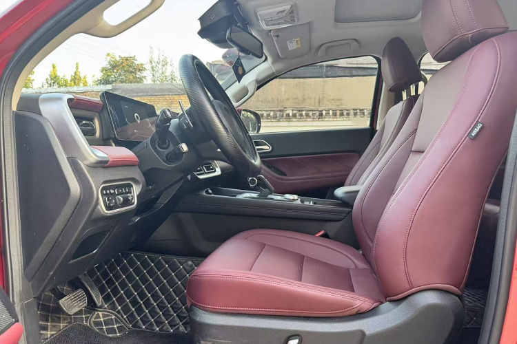 长城 炮 2024款 2.4T越野版自动柴油四驱高阶版中控内饰7002