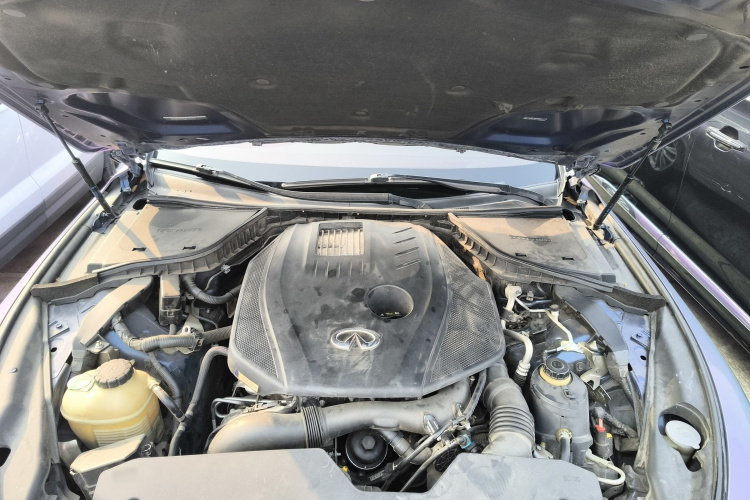 英菲尼迪Q50L 2016款 2.0T 舒适版机舱底盘24