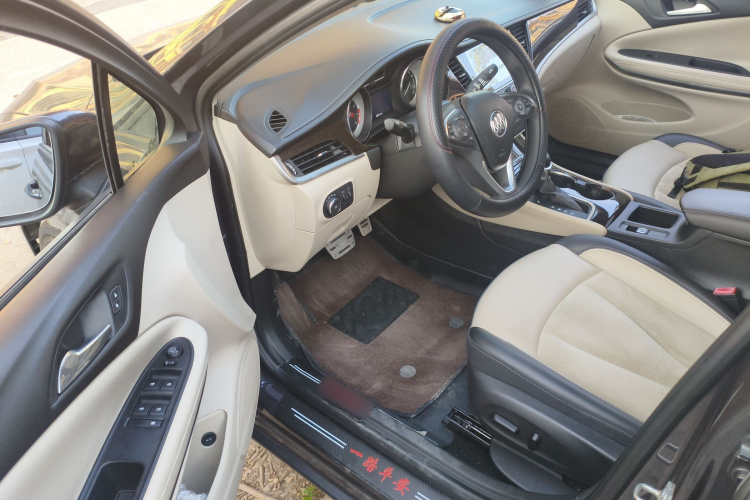 别克 威朗 2018款 三厢 15S 自动领先型中控内饰20