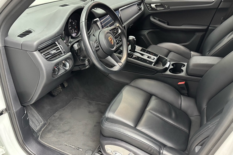 保时捷 2023款 Macan 2.0T中控内饰7004