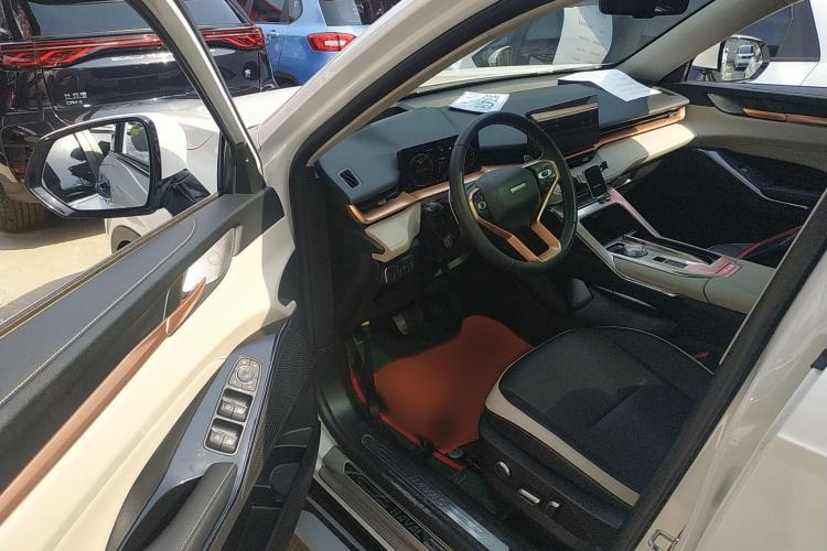 哈弗H6 2021款 第三代 1.5T 自动两驱Max中控内饰20