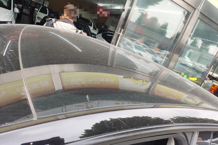 特斯拉 Model Y 2022款 长续航全轮驱动版局部细节57