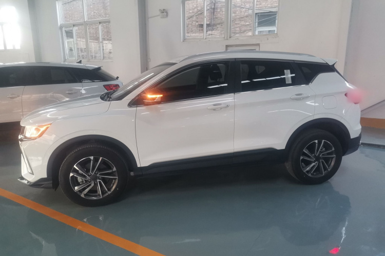 吉利汽车 缤越 2023款 1.5T DCT铂金版车身外观4