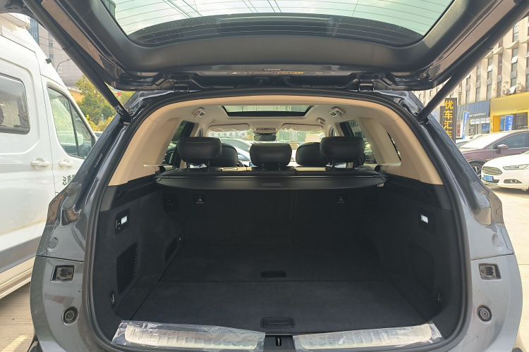 鸿蒙智行 问界M7 2024款 1.5T 后驱Plus版 5座机舱底盘23