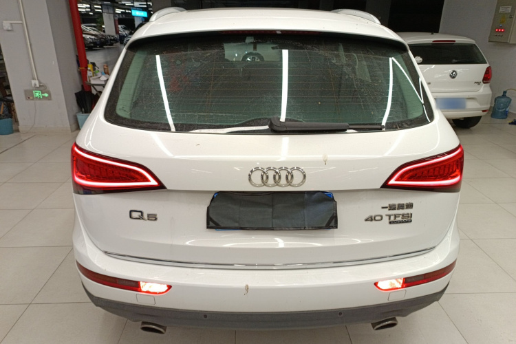 奥迪Q5 2016款 40 TFSI 进取型车身外观6