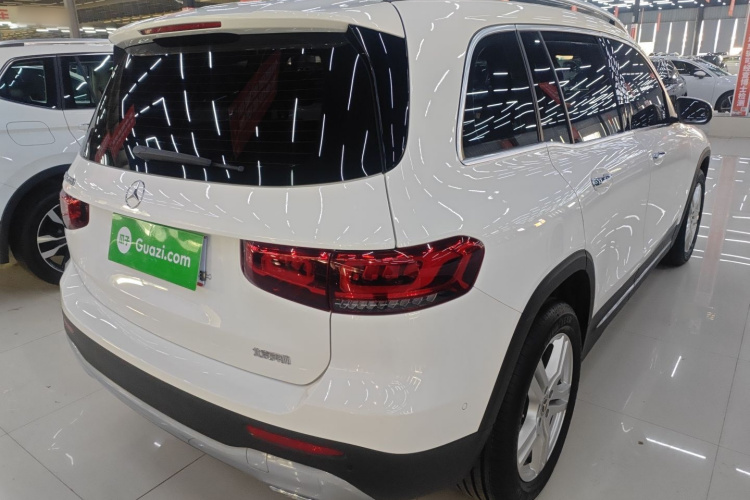 奔驰GLB 2023款 GLB 220 动感型车身外观6005