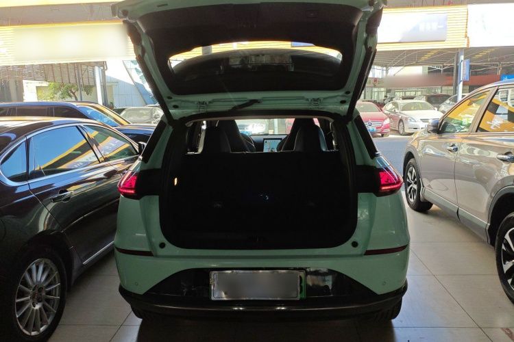 小鹏G3 2022款 G3i 460N+机舱底盘23