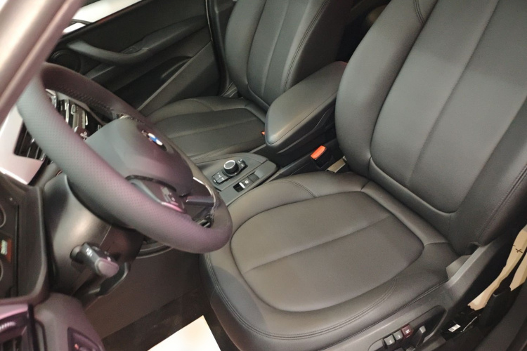 宝马X1 2018款 sDrive18Li 时尚型局部细节19