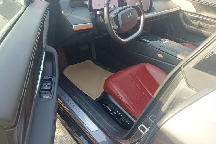 小鹏P7 2020款 670E中控内饰20