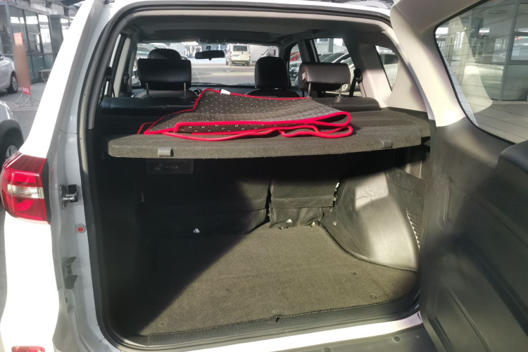 凯翼X3 2017款 1.6L 手动发烧友版 国V机舱底盘23