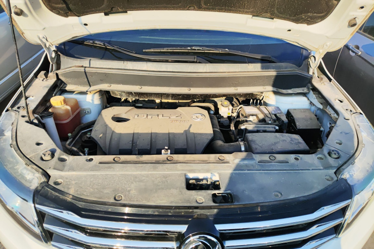 东风风行 风行SX6 2019款 1.5T 手动舒适型 国V机舱底盘24