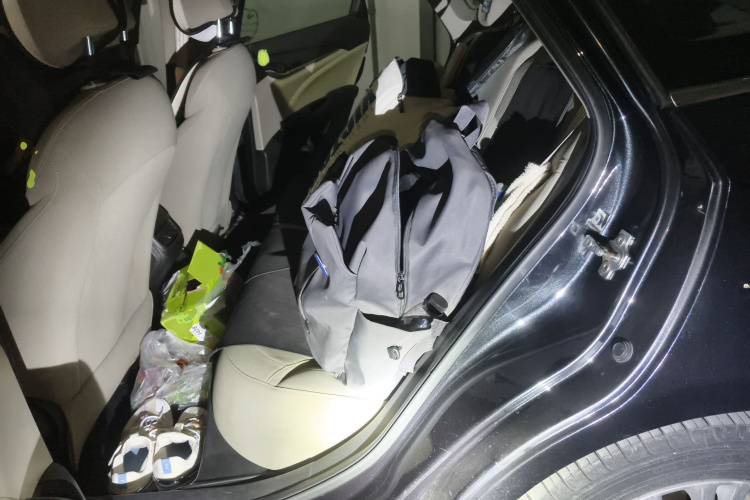 别克 英朗 2015款 15N 自动精英型中控内饰21