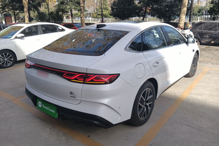 比亚迪 秦L 2025款 DM-i 智驾版 120KM领先型车身外观7